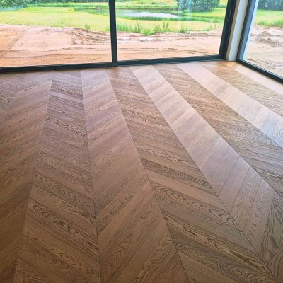 FertigDeska Chevron Dab Color Rosolare 7